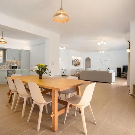 Jessy 150m² With Full Privacy Parikia (Paros)