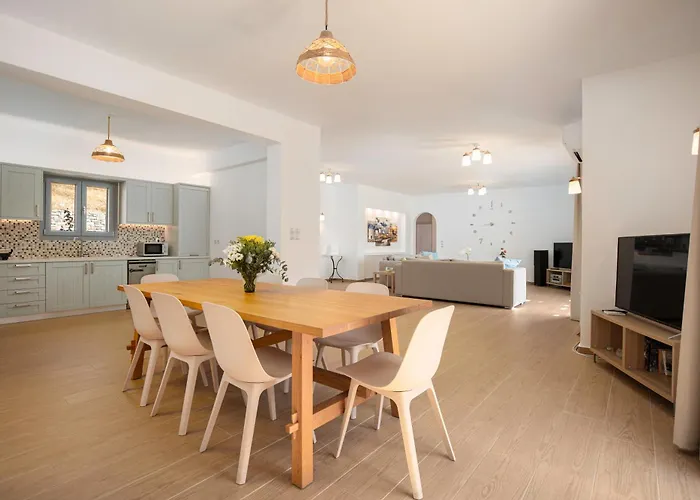 Jessy 150m² With Full Privacy Páros