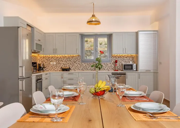 Jessy 150m² With Full Privacy ヴィラ パロス島